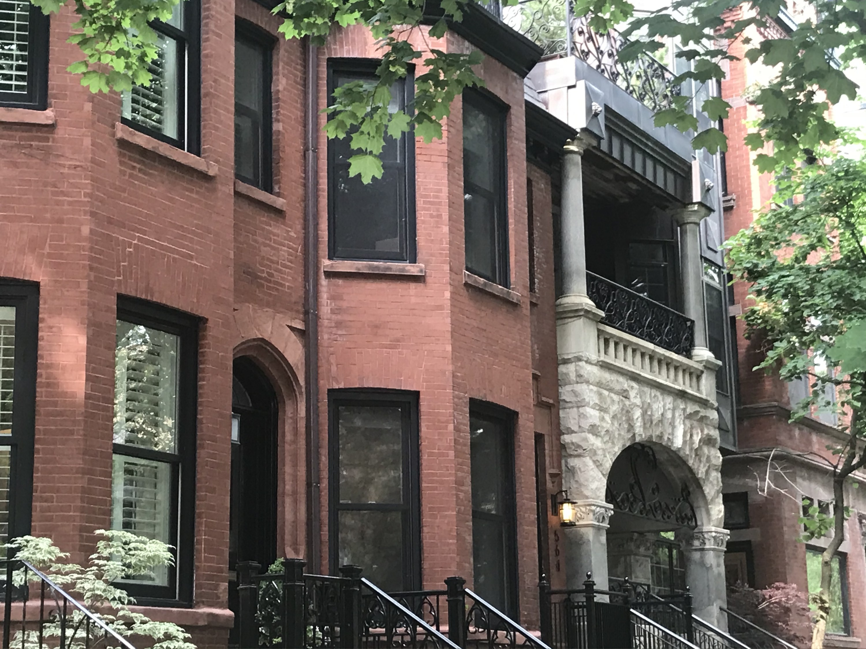 Historic Residential Architecture in Chicago’s Neighborhoods